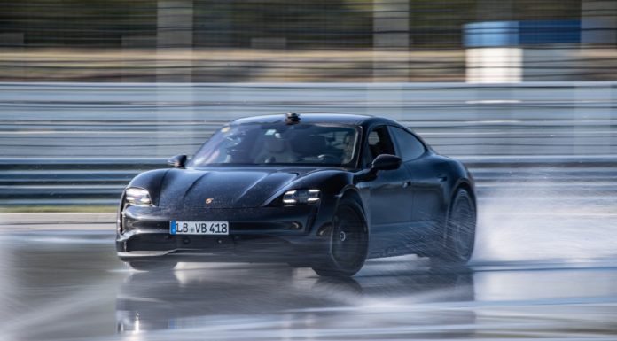 Le Porsche Taycan fait son entrée dans le Livre Guinness des records